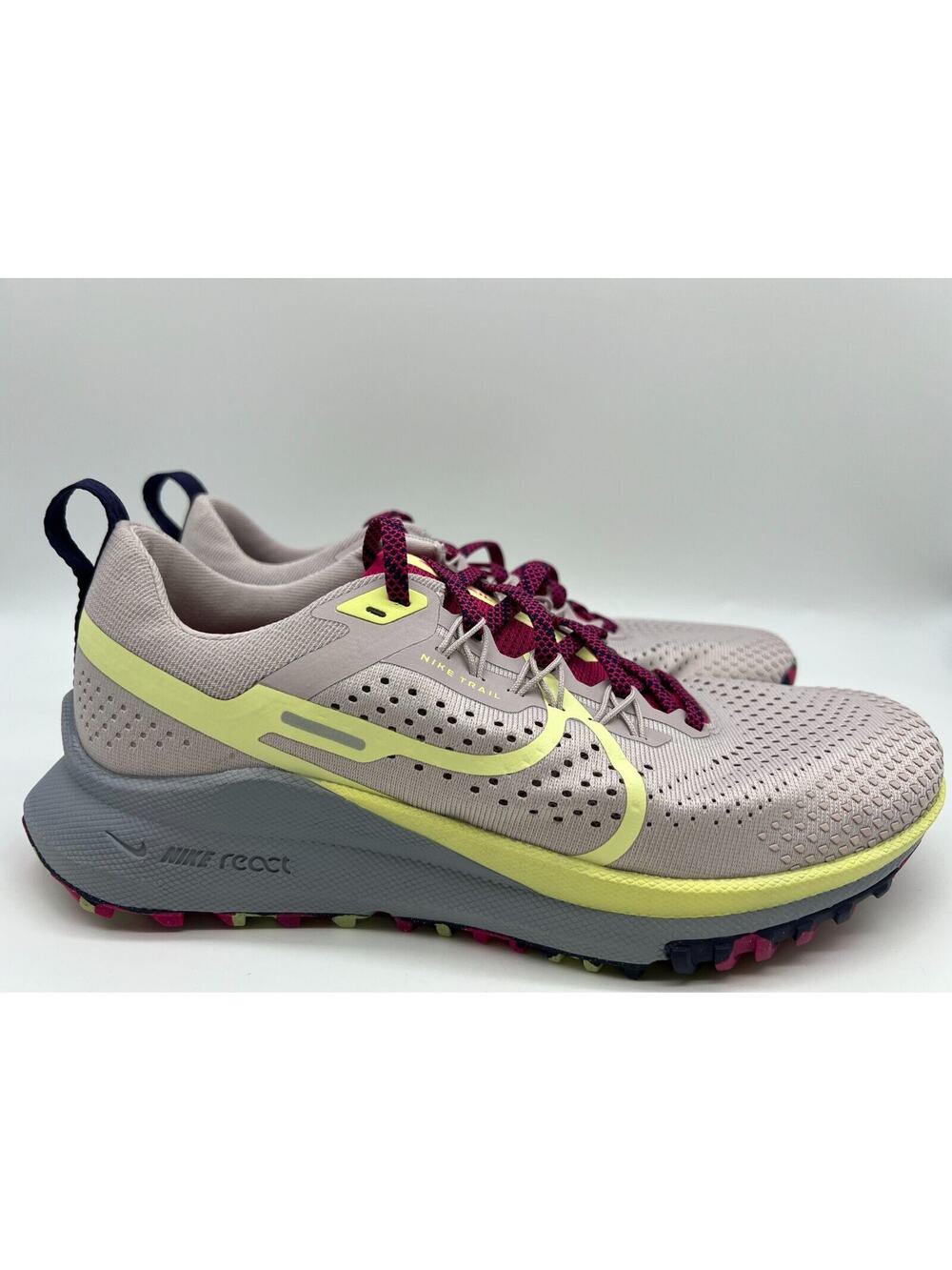 Nike React Pegasus Trail 4 Running Shoe's Multicolor DJ6159-002 Women Size 9